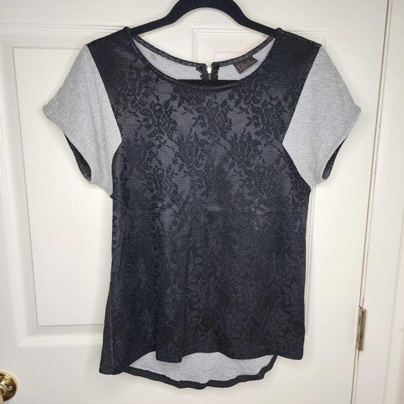 Mod Lusive Black Grey Lace Overlay T-Shirt Top Small Women's - Picture 2 of 5